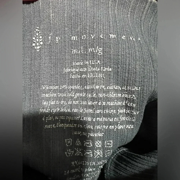 Free People Good Karma Legging.  Size M/L - Picture 5 of 5